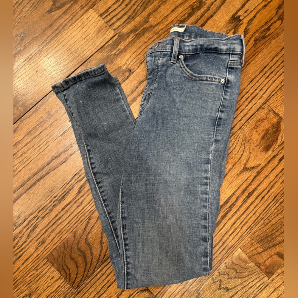 Levi’s 311 Shaping Skinny Jeans Medium Wash Stretch Denim Size 28